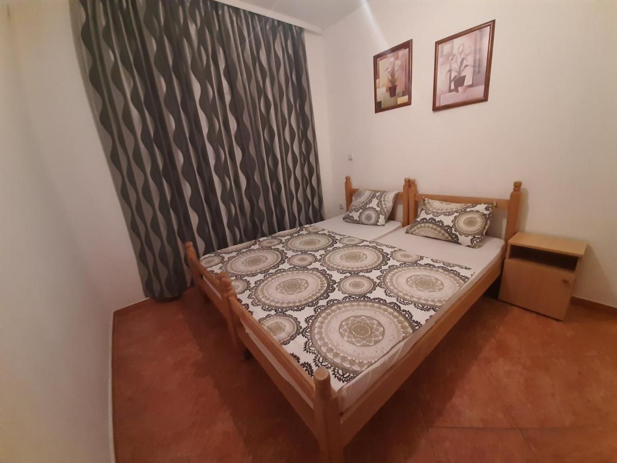 Apartments Nurkovic Dobra Voda Oda fotoğraf