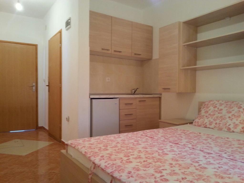 Apartments Nurkovic Dobra Voda Oda fotoğraf